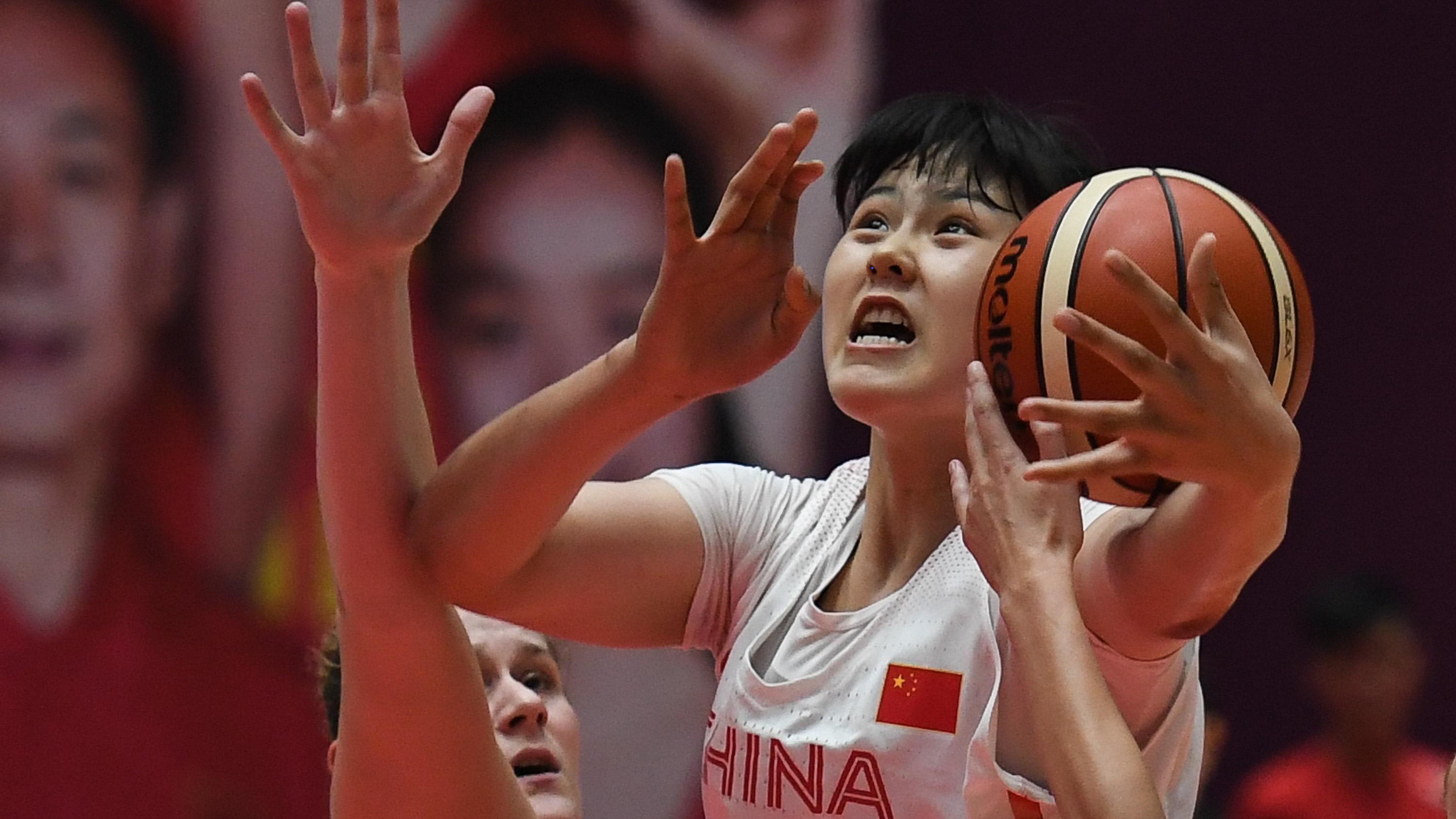 包含19分12篮板！李月汝取得WNBA生涯首次两双的词条