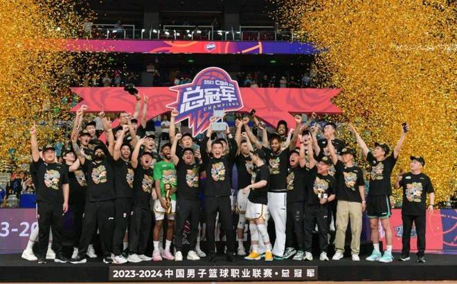少帅更迭！王博率广厦登顶新王杨鸣辽宁迎至暗时刻的简单介绍
