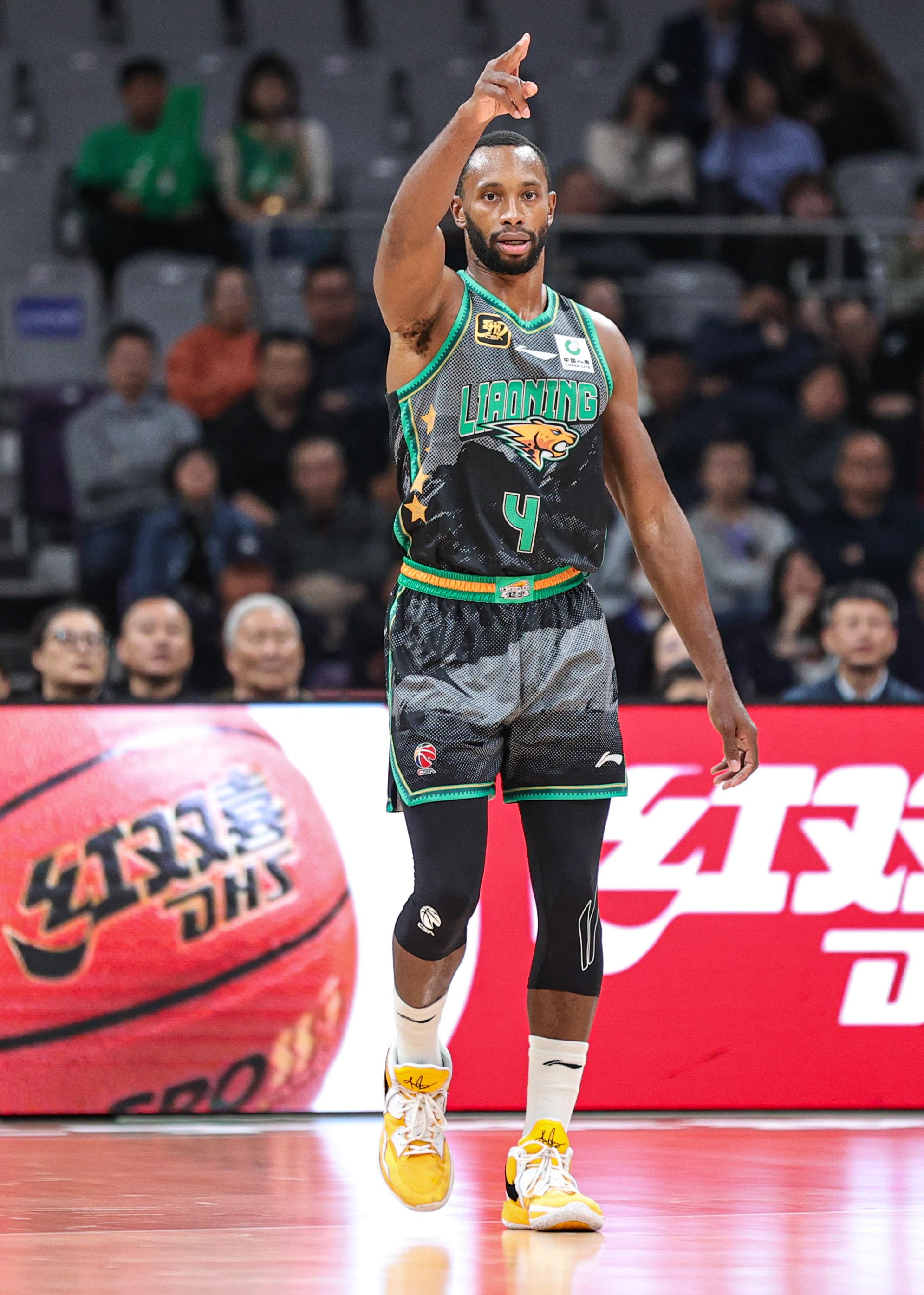 关于豪取27连胜！辽篮19分掀翻山东锁定第一：全运他们已8年没输球了的信息