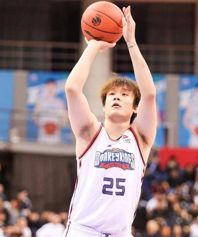 包含19年世界杯集锦丁彦雨航30分6板，中国男篮力克韩国的词条